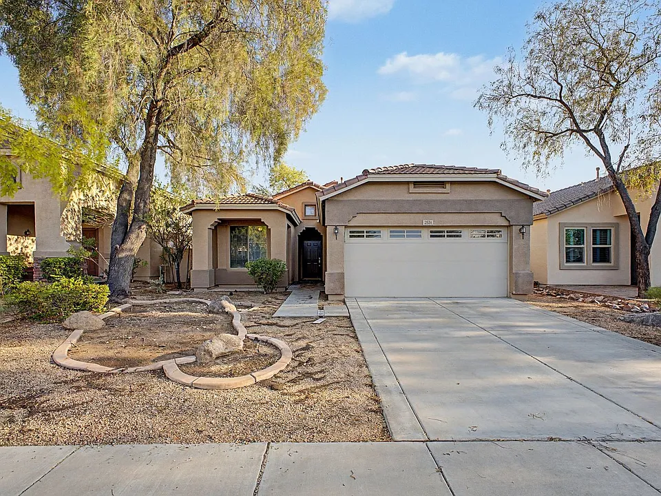 2531 W Preserve Way
