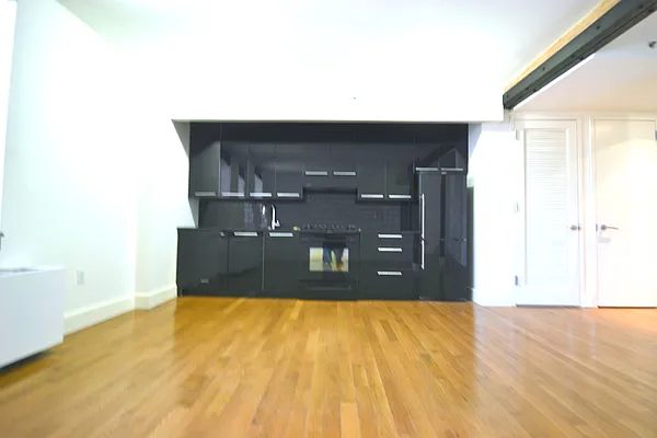 Rented by Bold New York | media 38