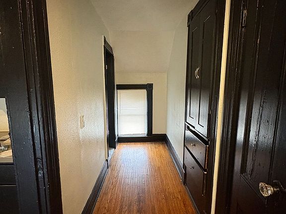 4th image of 629 Jay St