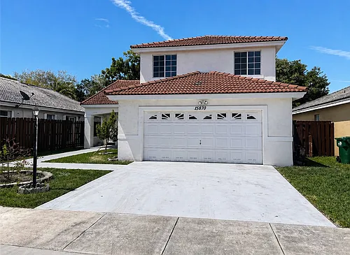15871 SW 85th Ln Photo 1