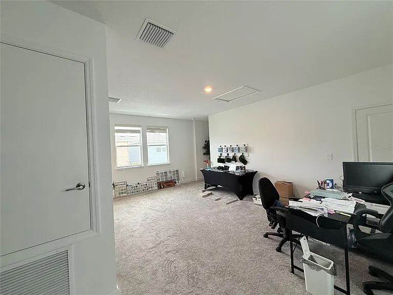 16318 Honey Harvest St — Photo 32