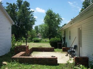 423 High Point Dr, Edwardsville, IL 62025