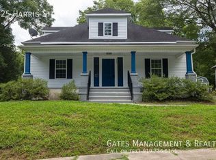 925 Harris St, Burlington, NC 27217