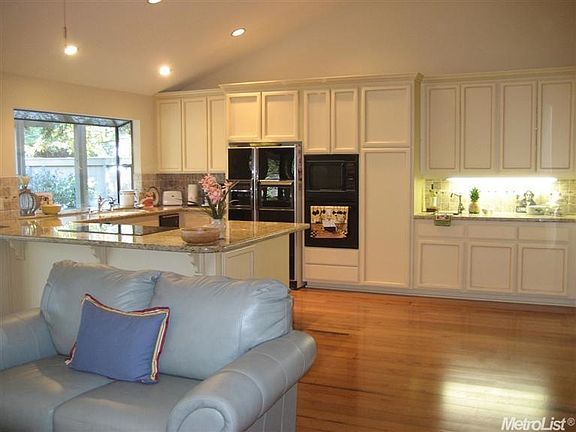 Family Room & Kitchen