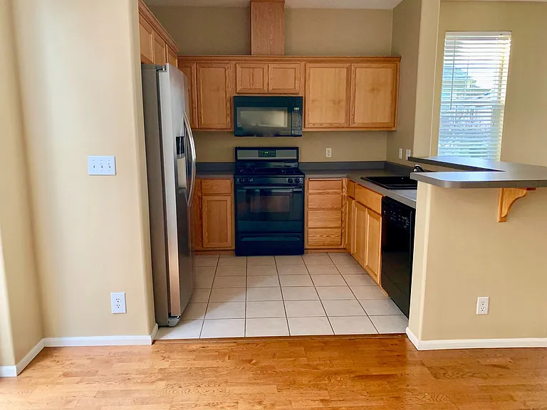1637 Hamlet Ln #61 — Photo 6