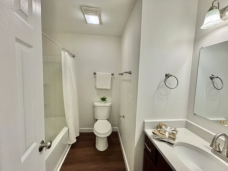 575 Schiller St #17 — Photo 16