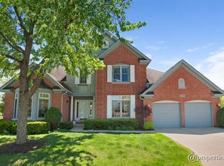 2561 Stowe Ct, Northbrook, IL