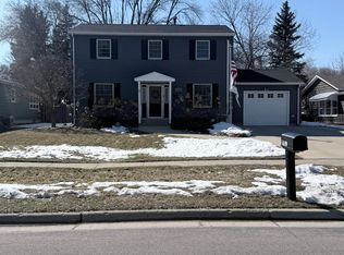 2913 11th St S, Fargo, ND 58103