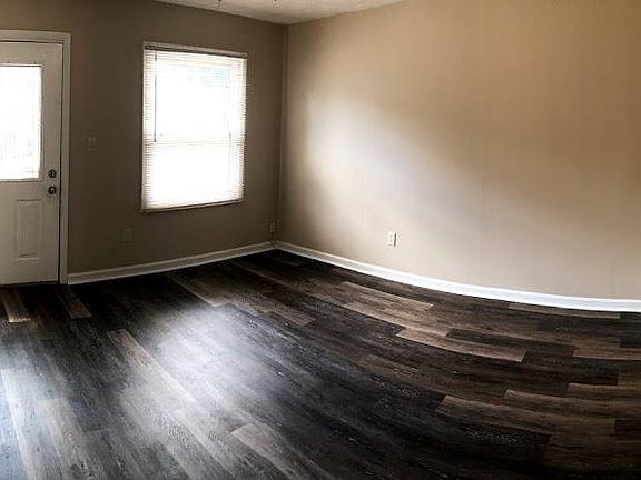 4th image of 3420 Alamosa Dr