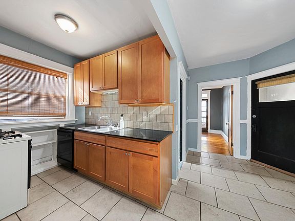 5th image of 2125 Maury Ave Floor 2