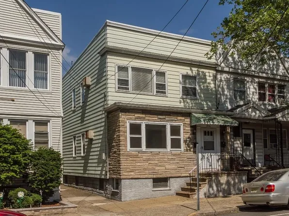 306 Neptune Avenue image 1 of 16