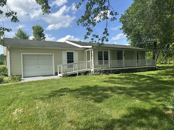 275 Reece Hollow Rd, Carthage, TN 37030