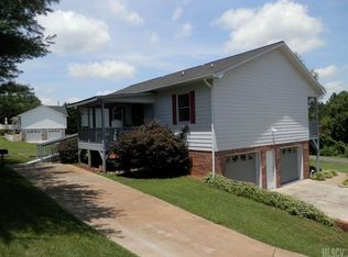 6288 Rocky Mount Rd, Granite Falls, NC 28630