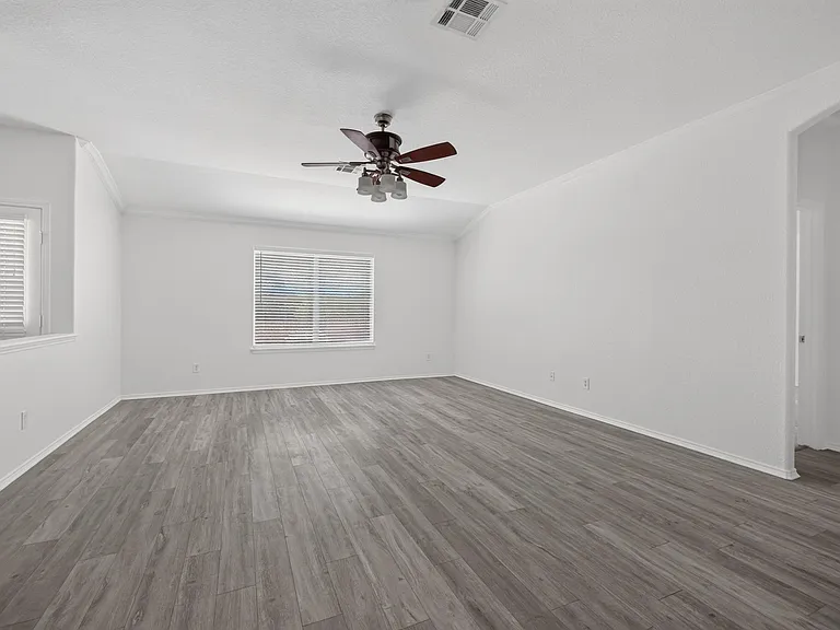 315 Waterlily Way — Photo 14