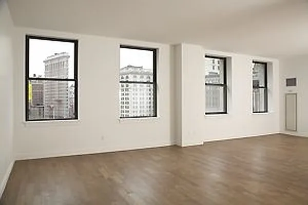 Rented by Akam Sales and Brokerage | media 3