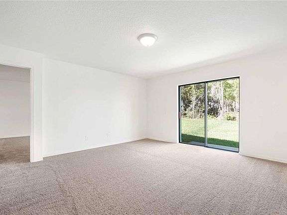 3rd image of 6426 Como Pl