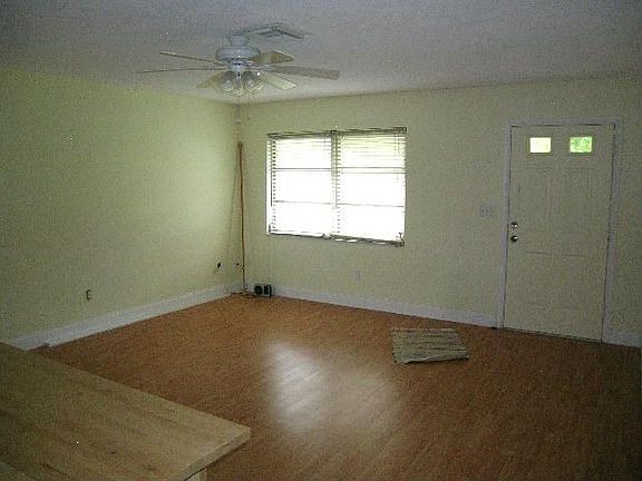 5th image of 1345 Alaska Ave