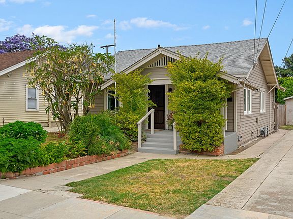 2nd image of 1134 Chino St