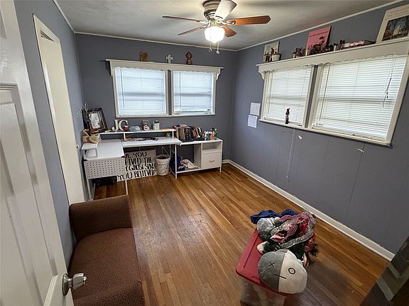 5th image of 204 Bluffview Dr