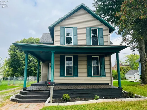 617 E Center St, Bellevue, OH 44811