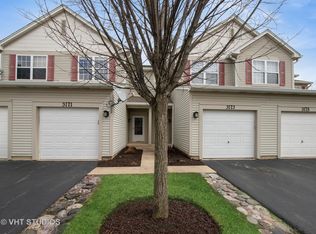 3171 Falling Waters Ln, Lindenhurst, IL 60046