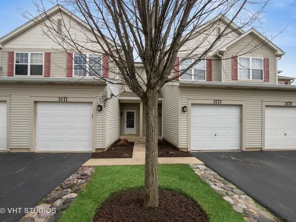 3171 Falling Waters Ln, Lindenhurst, IL 60046