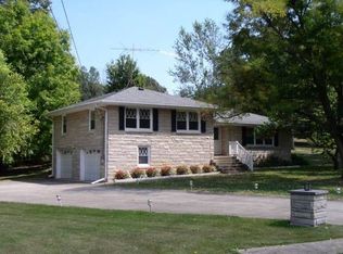 360 Western Cir, Radcliff, KY 40160