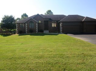 2048 N Preakness Dr, Nixa, MO 65714