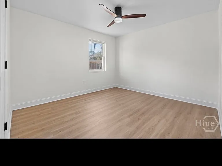 408 Valentine Dr — Photo 10