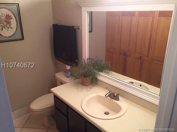 4th image of 1377 NW 123rd Ave