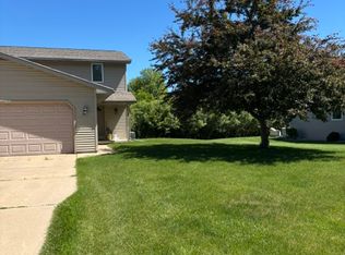 2574 Telluride Trl, Green Bay, WI 54313