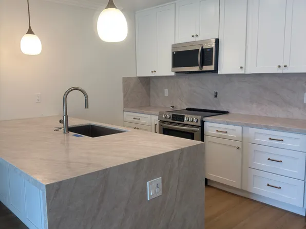 2270 La Costa Ave Unit 13, Carlsbad, CA 92009