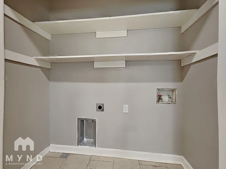 1302 Cardinal Dr #A — Photo 11