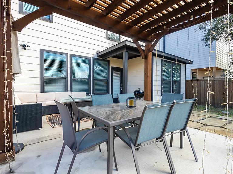 Abilene St — Photo 24