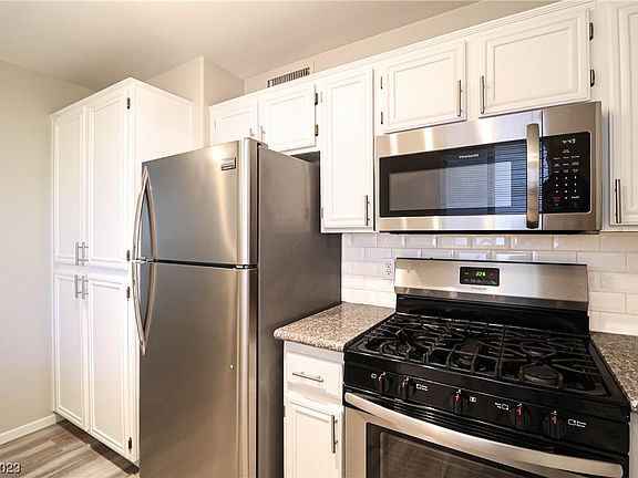 4th image of 3125 N Buffalo Dr Unit 2129