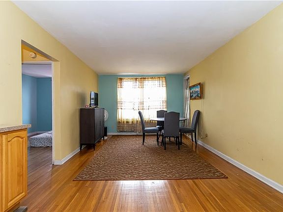 3rd image of 720 E 31st St APT 5K