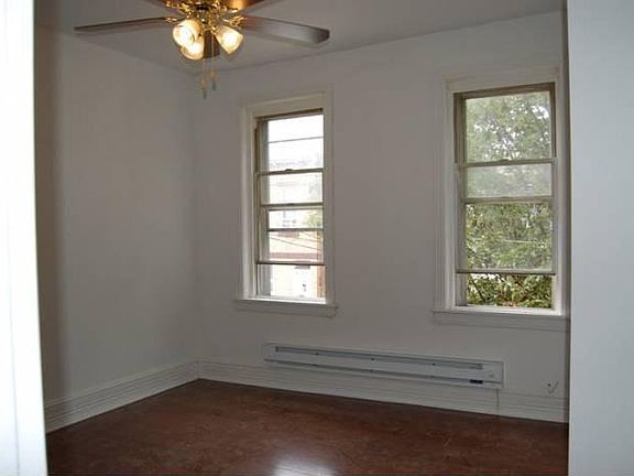 5th image of 1900 E Wishart St