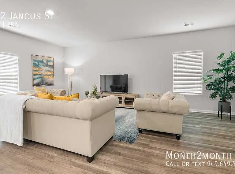 782 Jancus St — Photo 5