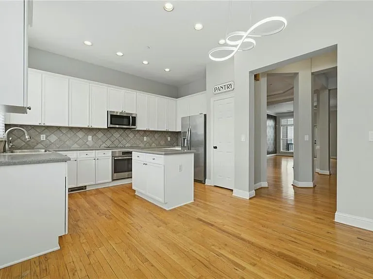 319 Creekbank Way SE — Photo 7