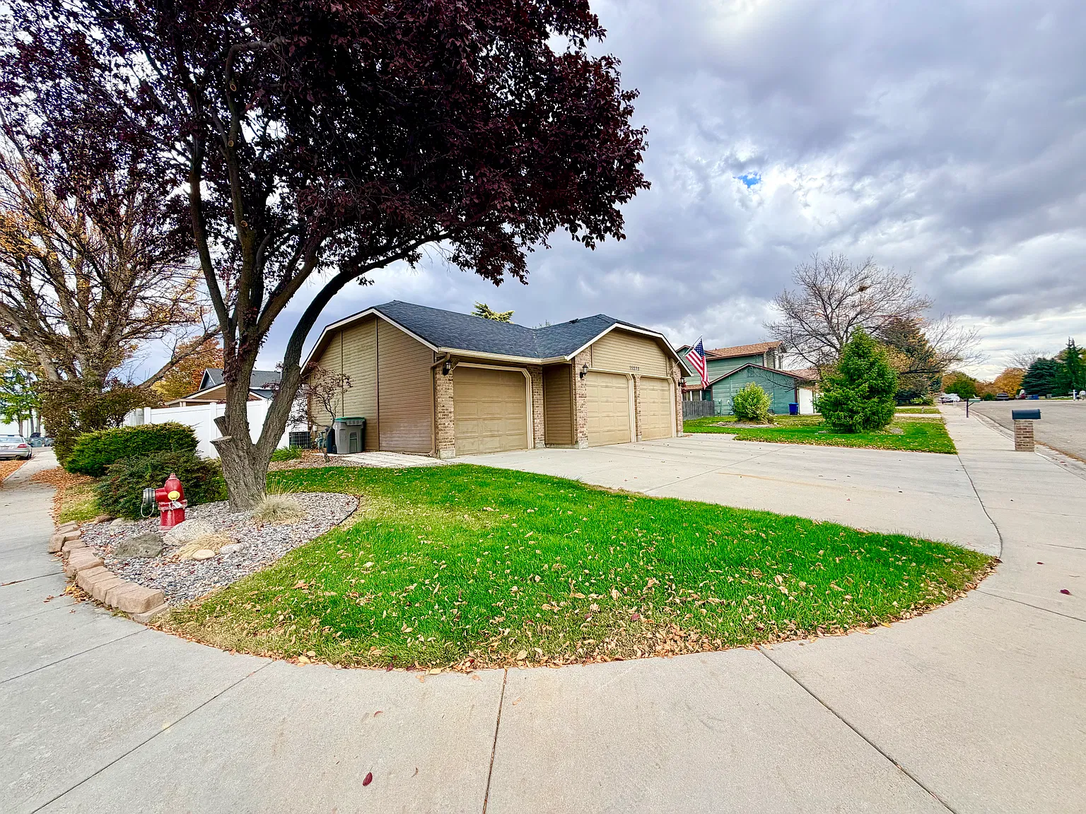 4 bed, 2189 sqft, $3,000 — Photo 3