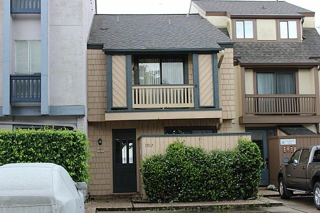 1st image of 1917 Clipper Ct