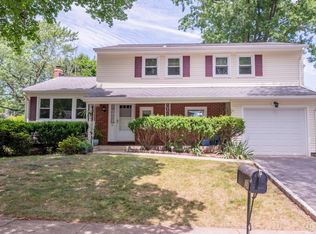 37 Marlin Ave E, Edison, NJ 08820