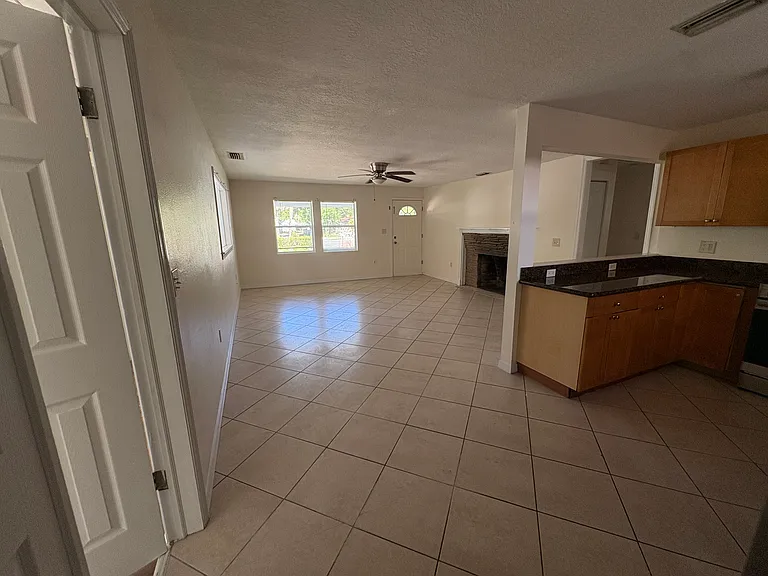 444 Shade Cir — Photo 3