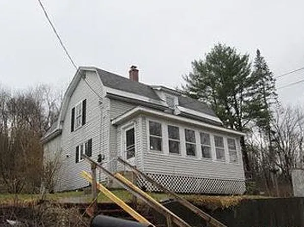 7 Bassett St, Barre, VT 05641