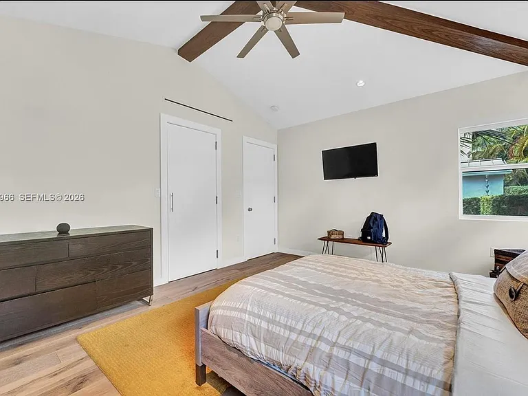 1150 NE 91st St — Photo 32