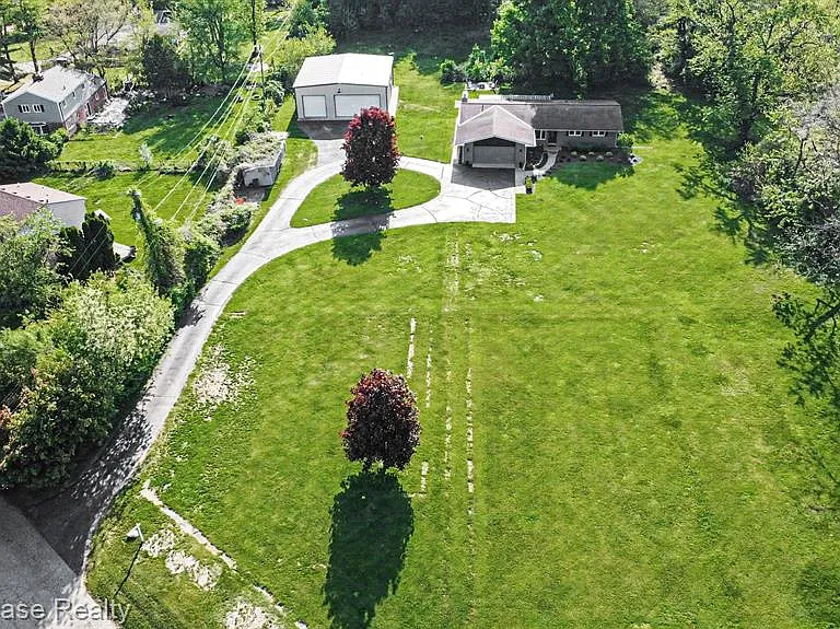 2572 Ridge Rd — Photo 38