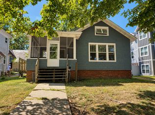 609 W Elm St, Urbana, IL 61801