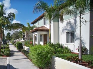 122 NW Gardener St, Boca Raton, FL 33432