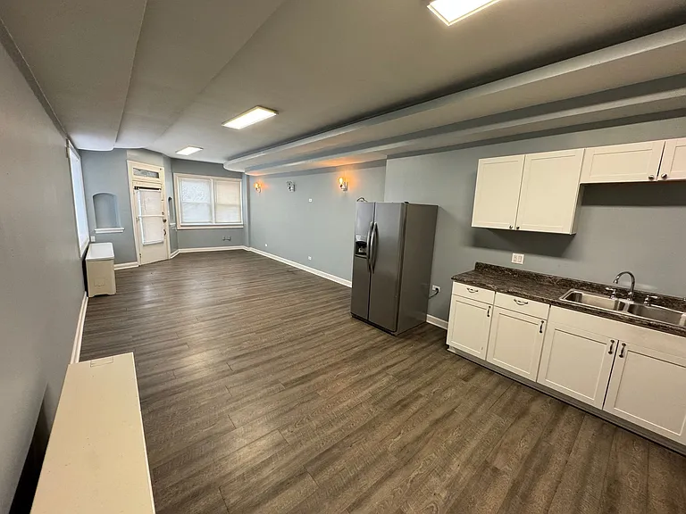 4759 S Paulina St #1 — Photo 7