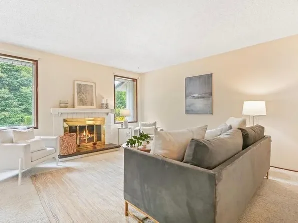 18080 SW Salix Rdg, Beaverton, OR 97006